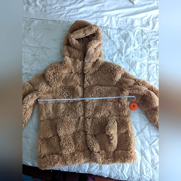 Luxurious Faux fur hooded jacket- large Boston Proper - Picture 6 of 6